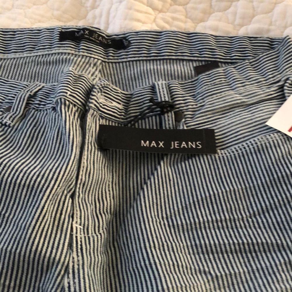 Jeans - Picture 2 of 3